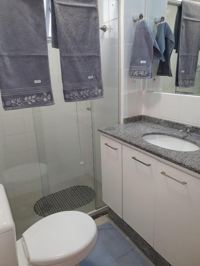 Apto Com Armarios E Eletrodomesticos Novos Apartamento