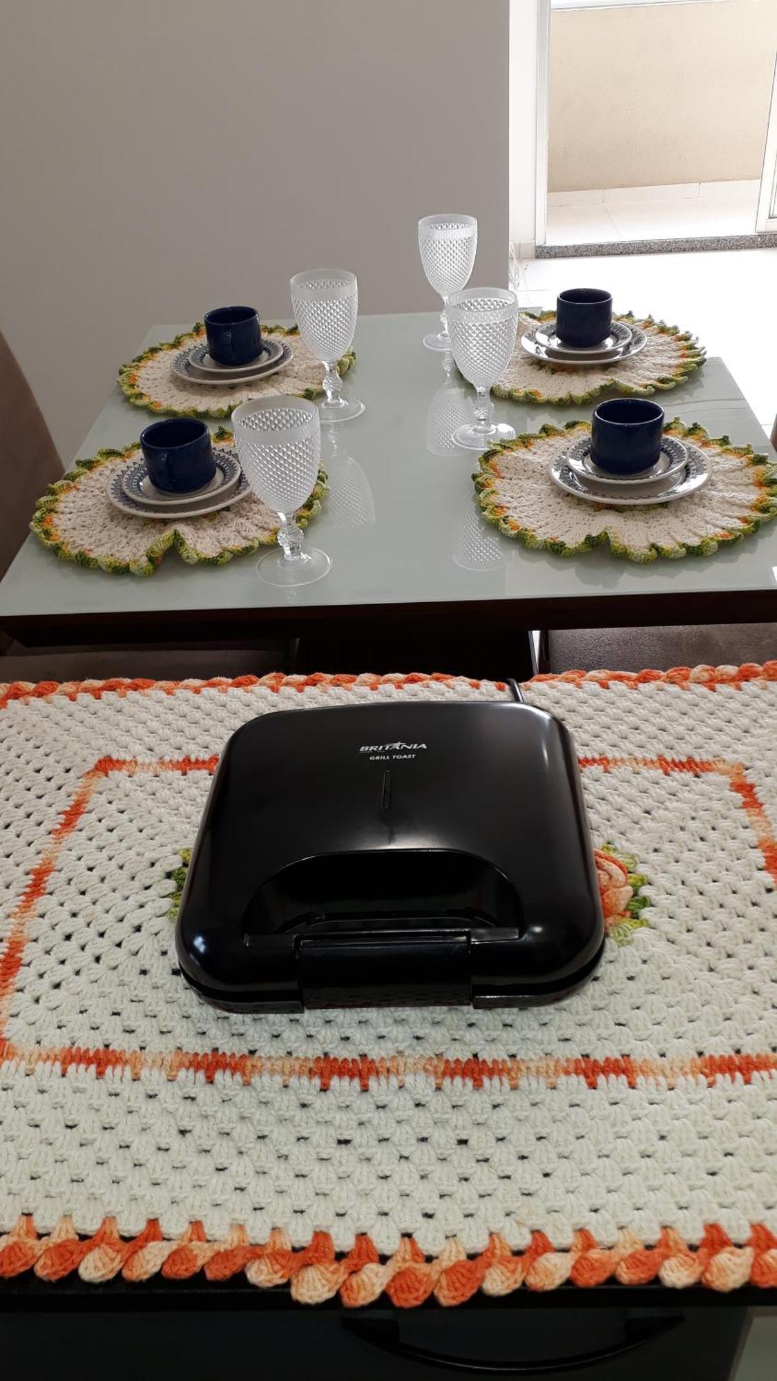 Apto Com Armarios E Eletrodomesticos Novos * Cuiabá